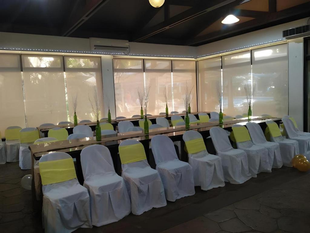Moonbay Marina The Villas Olongapo Eksteriør bilde