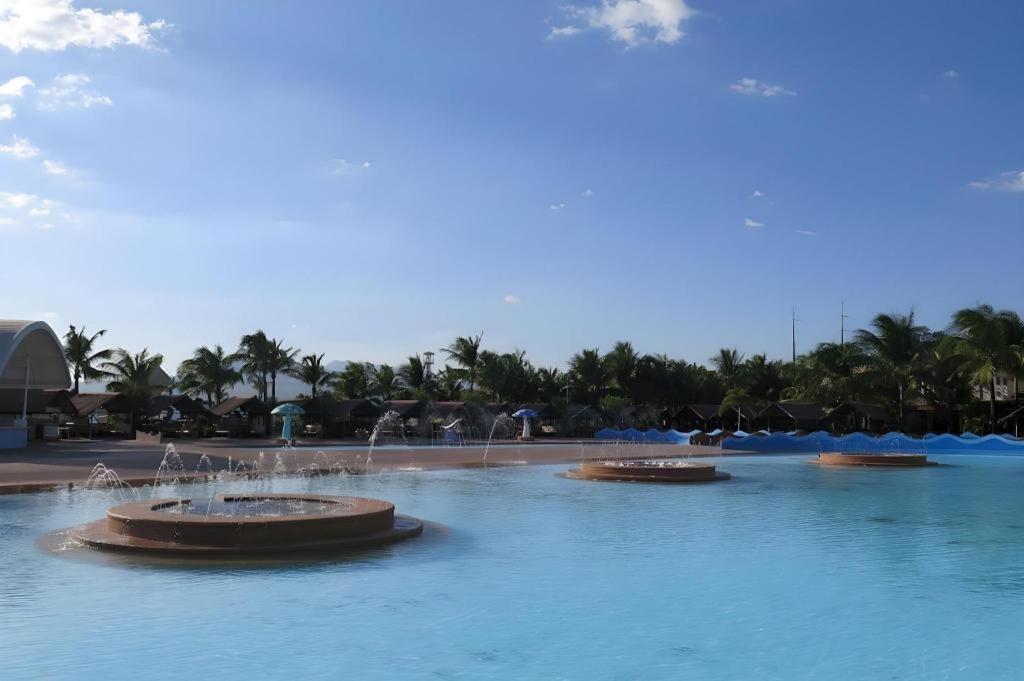 Moonbay Marina The Villas Olongapo Eksteriør bilde