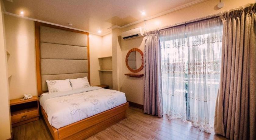 Moonbay Marina The Villas Olongapo Eksteriør bilde